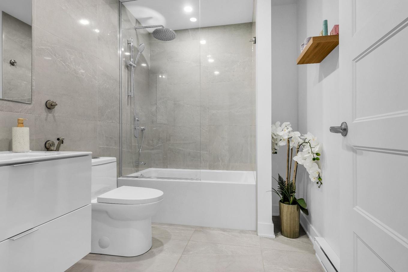 Salle de bains - 203-10120 Rue Lauraine-Vaillancourt, Montréal (Ahuntsic-Cartierville), QC - Indoor Photo Showing Bathroom