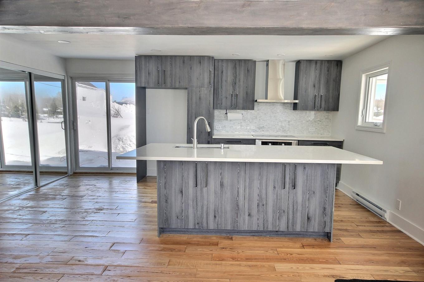 Kitchen - 45 Rue D'Arntfield, Rouyn-Noranda, QC - Indoor Photo Showing Kitchen With Upgraded Kitchen