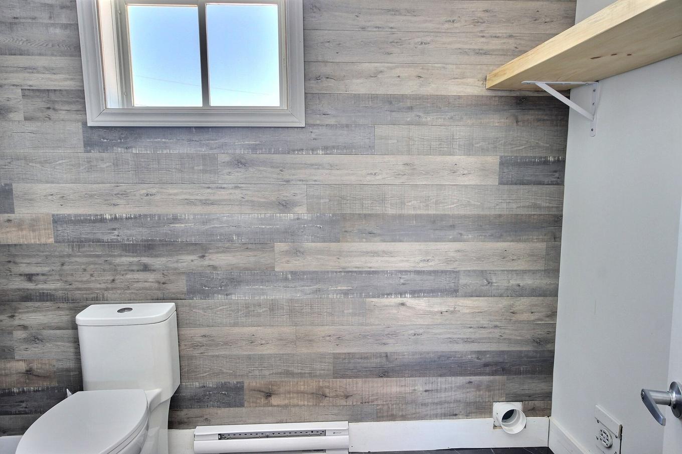 Bathroom - 45 Rue D'Arntfield, Rouyn-Noranda, QC - Indoor Photo Showing Bathroom