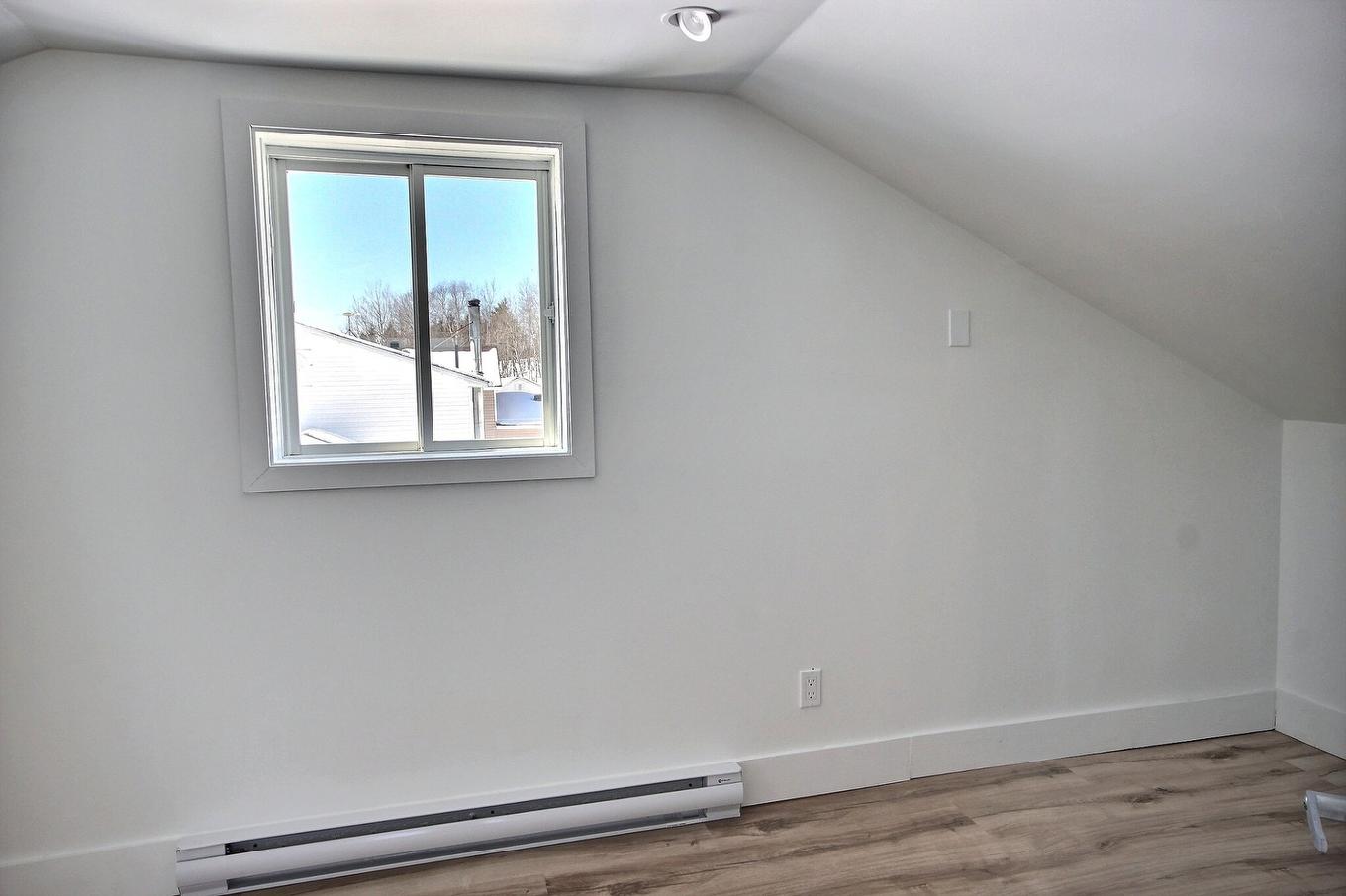 Bedroom - 45 Rue D'Arntfield, Rouyn-Noranda, QC - Indoor Photo Showing Other Room