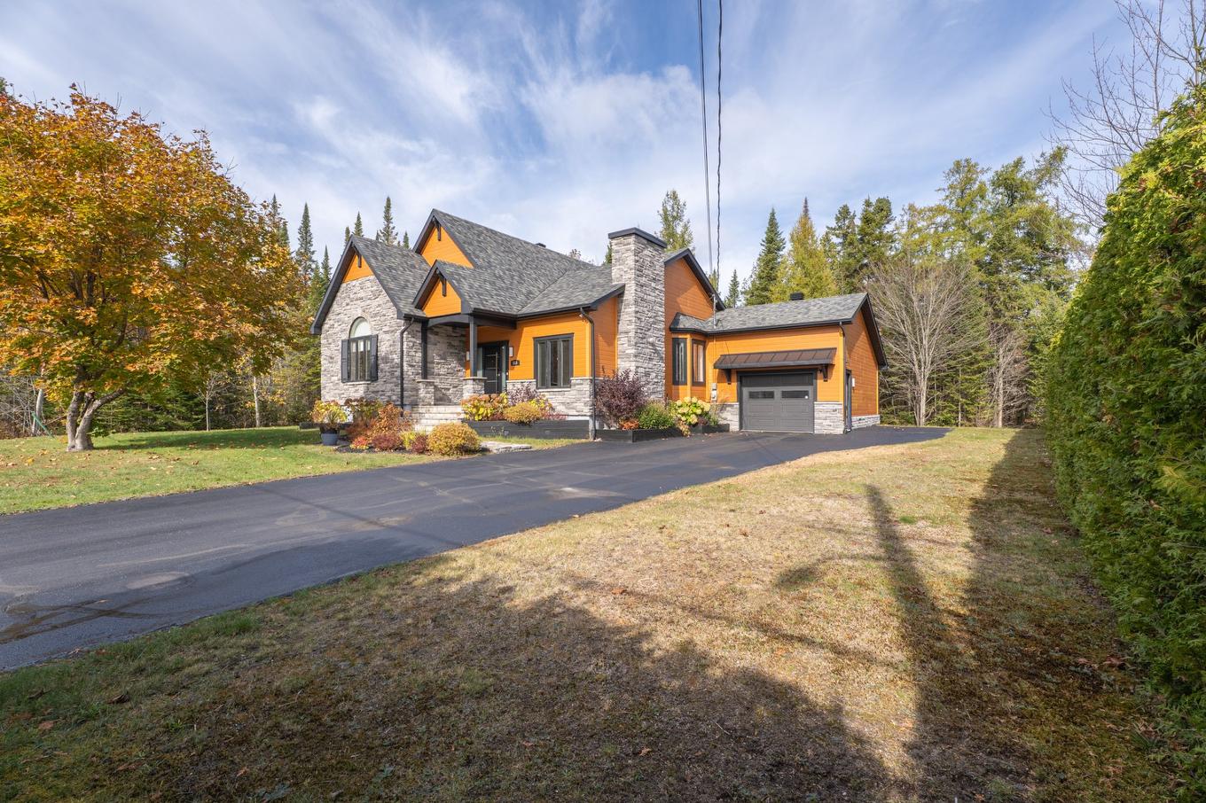 Façade - 513 Rue Des Sous-Bois, Sainte-Agathe-Des-Monts, QC - Outdoor With Facade