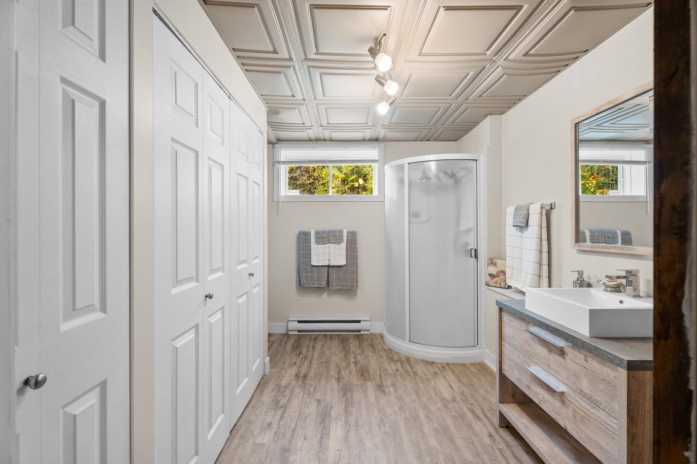 Salle de bains - 513 Rue Des Sous-Bois, Sainte-Agathe-Des-Monts, QC - Indoor