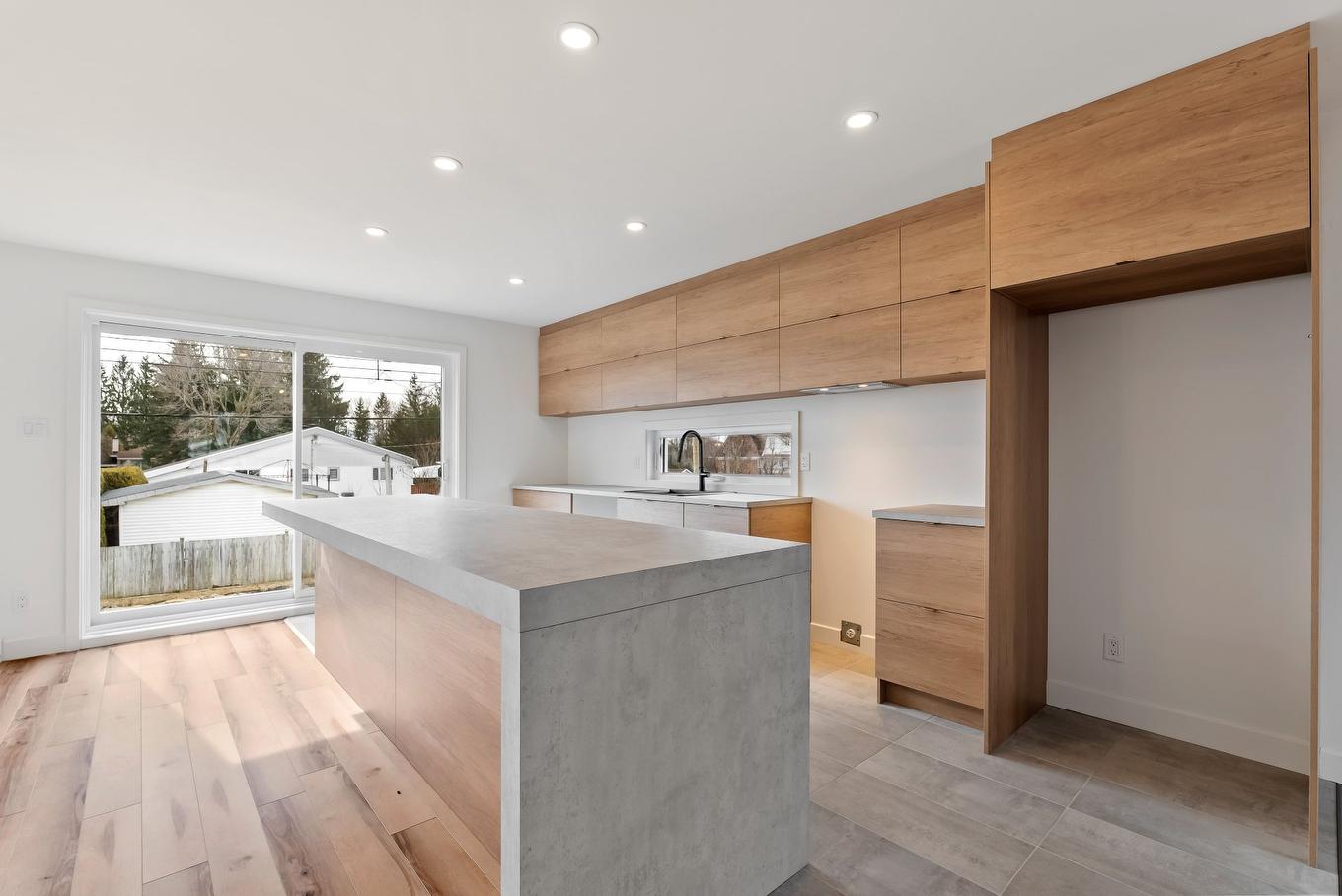 Kitchen - Rue Des Premières-Nations, Québec (Beauport), QC - Indoor Photo Showing Kitchen