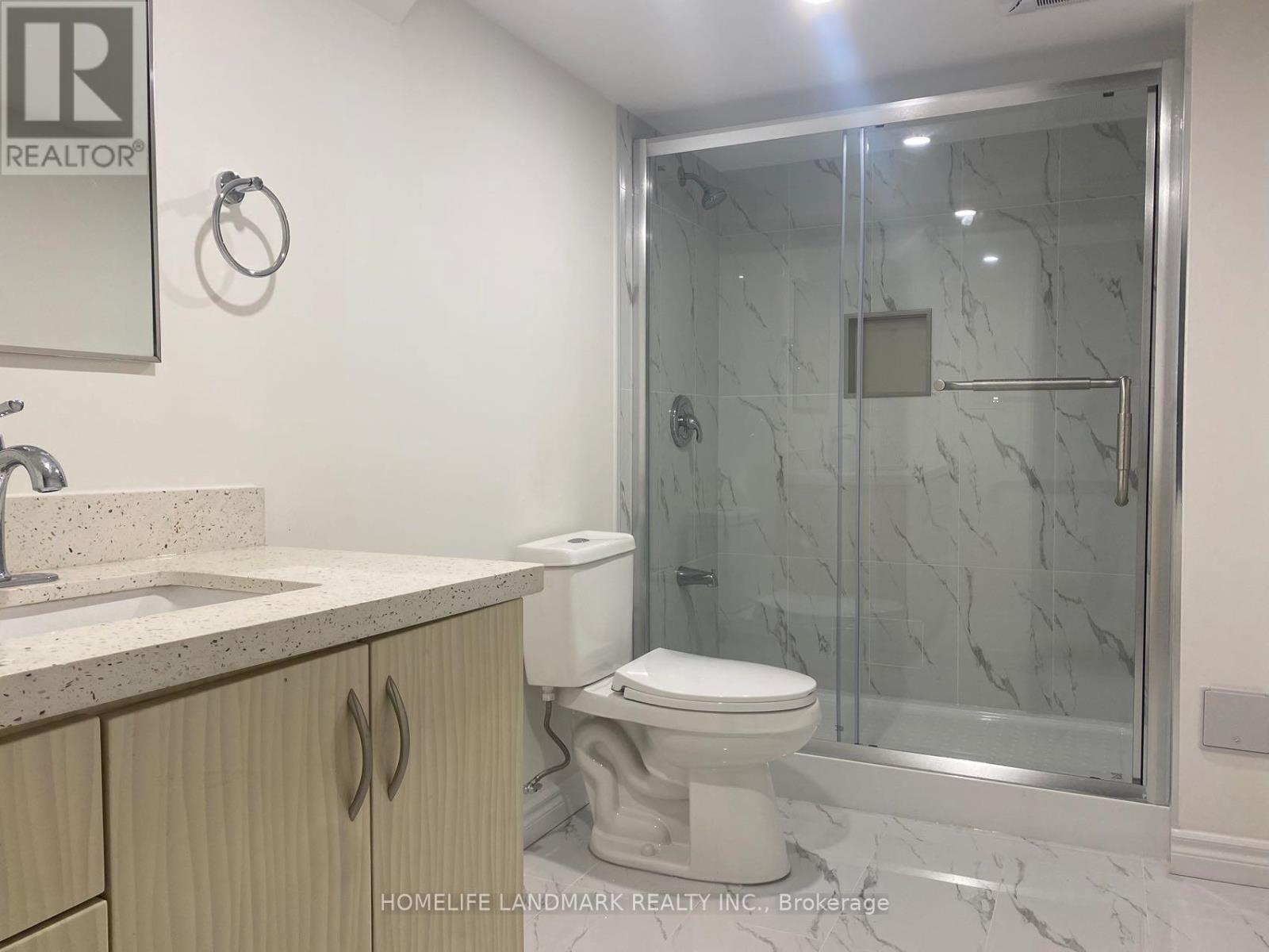 Lower - 1052 Elgin Street, Newmarket, ON - Indoor Photo Showing Bathroom