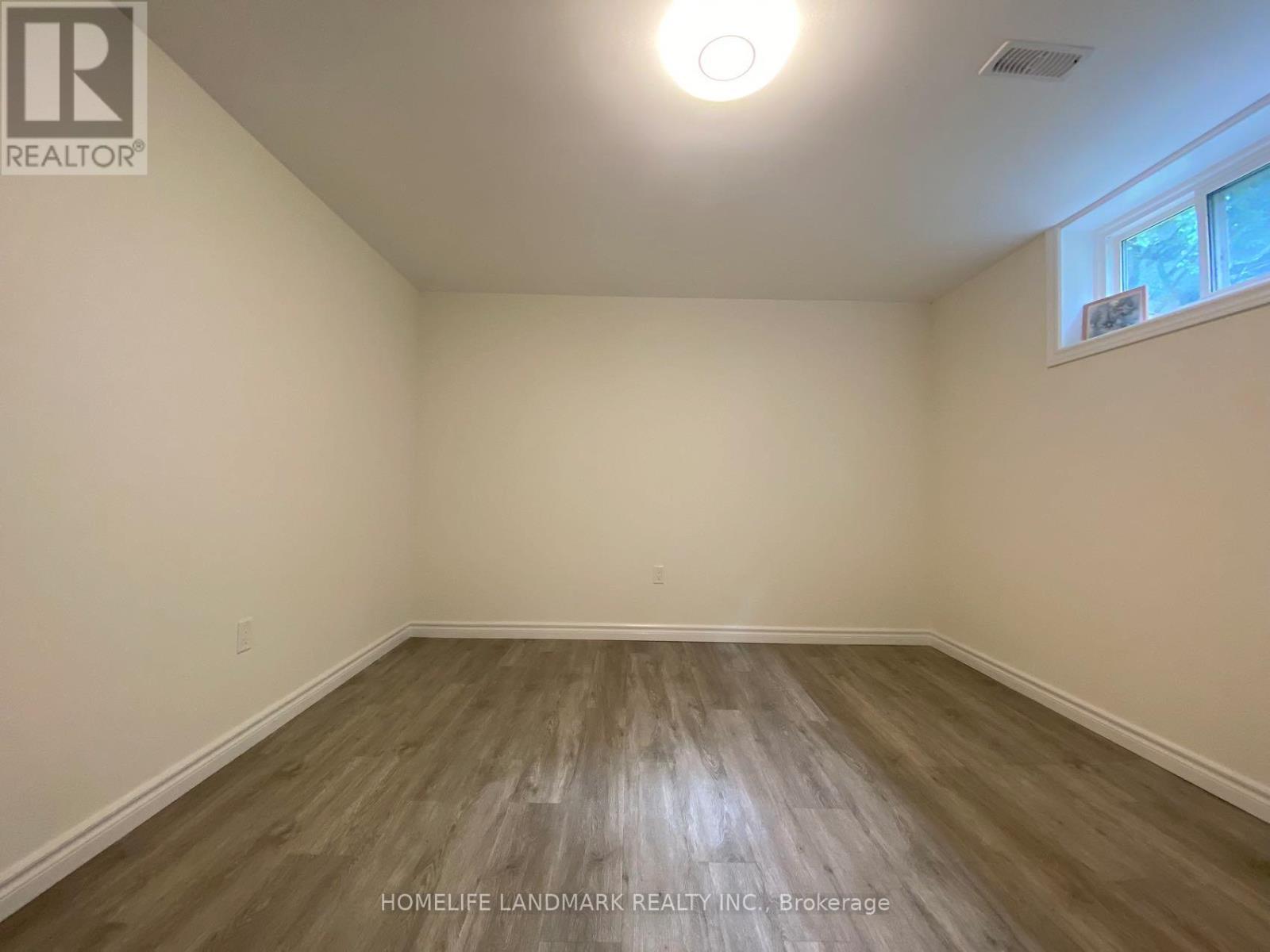 Lower - 1052 Elgin Street, Newmarket, ON - Indoor Photo Showing Other Room