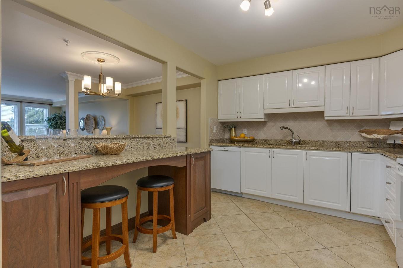 304 2 Lake Drive, Bedford, NS