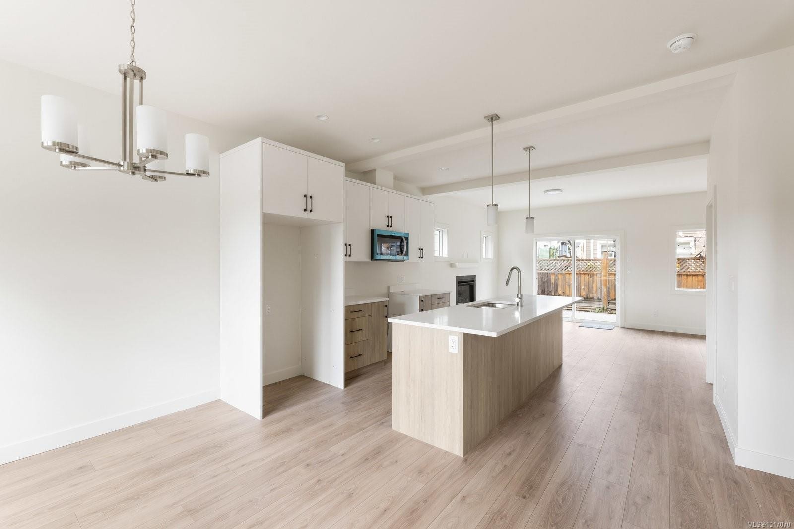 925 Rosefinch Pl, Langford, BC