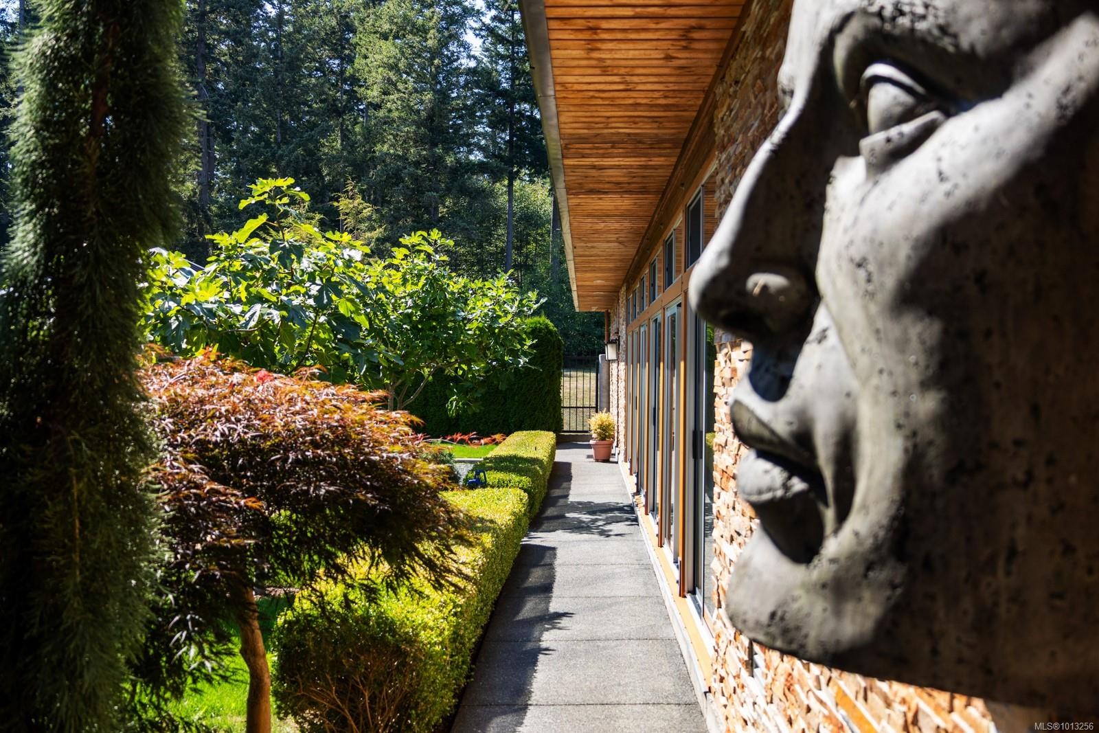 7939 Lenwood Rd, Merville, BC