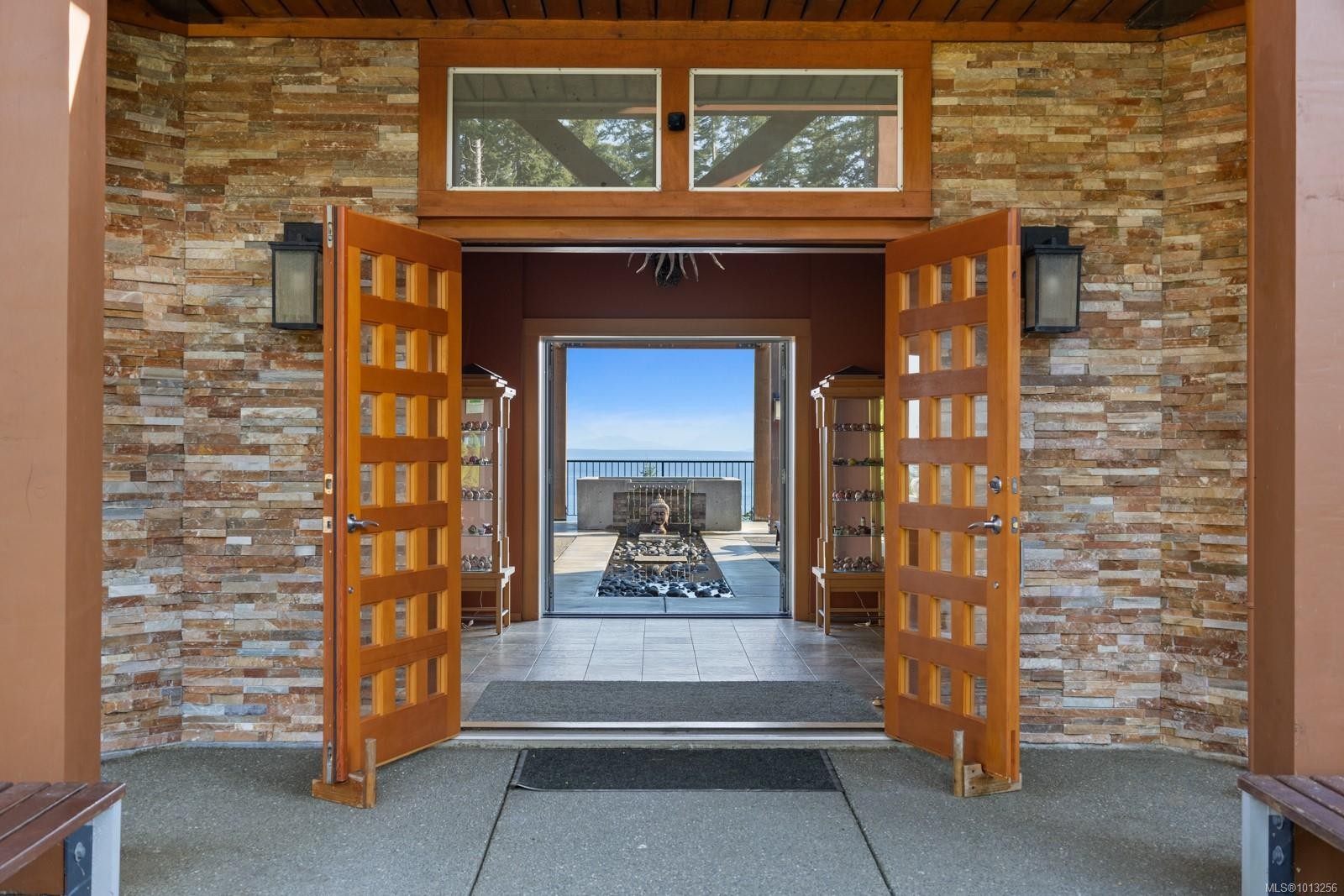 7939 Lenwood Rd, Merville, BC