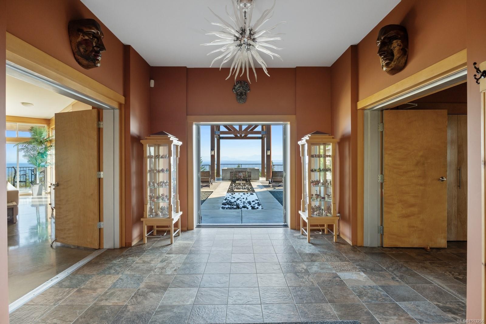 7939 Lenwood Rd, Merville, BC