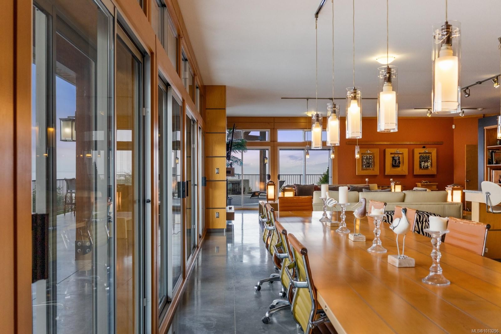 7939 Lenwood Rd, Merville, BC