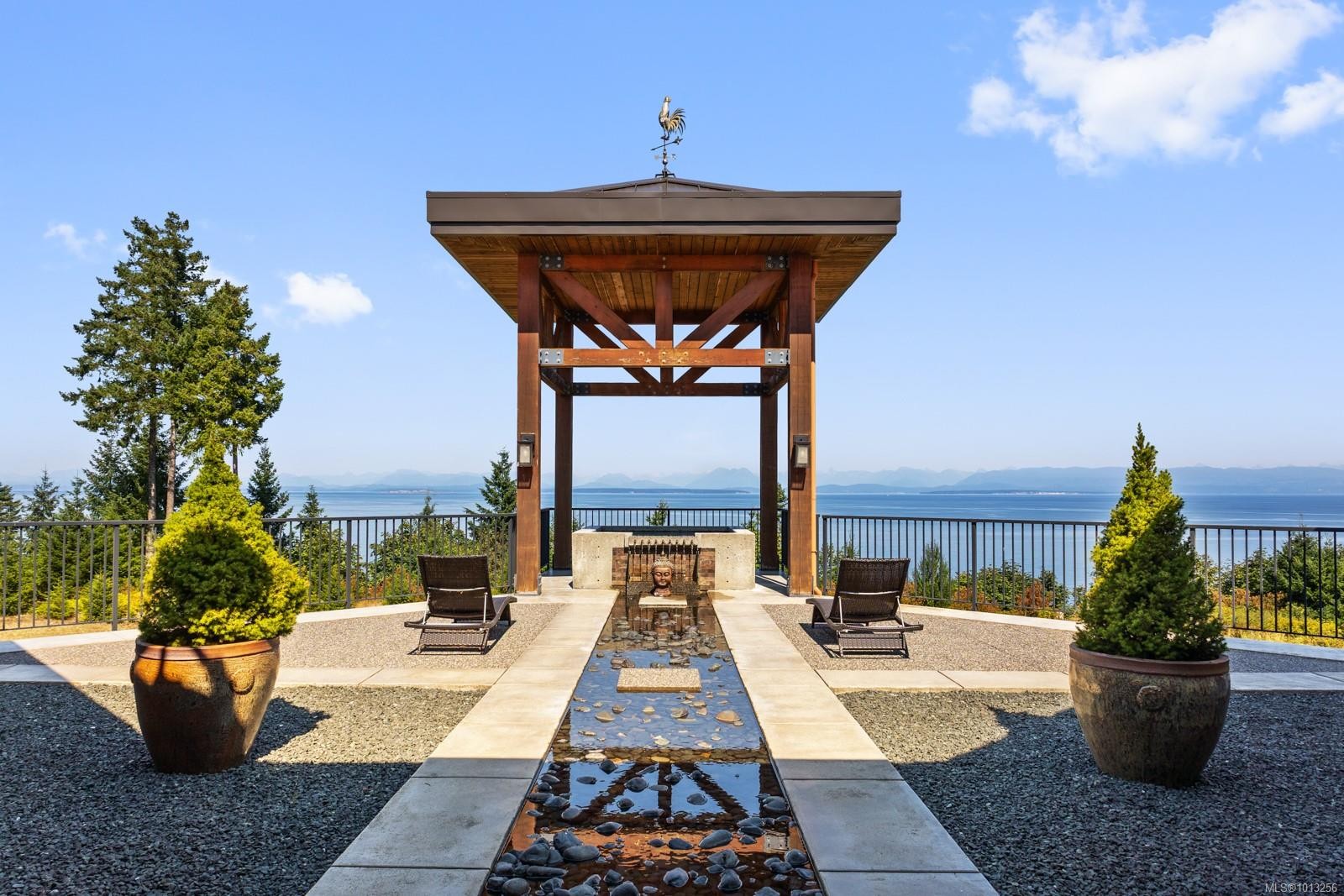 7939 Lenwood Rd, Merville, BC