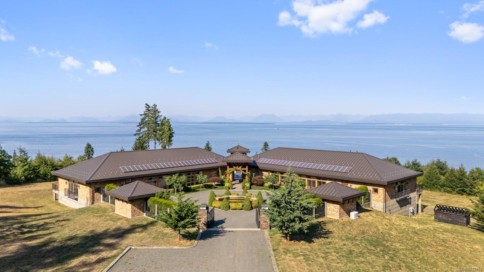 7939 Lenwood Rd, Merville, BC