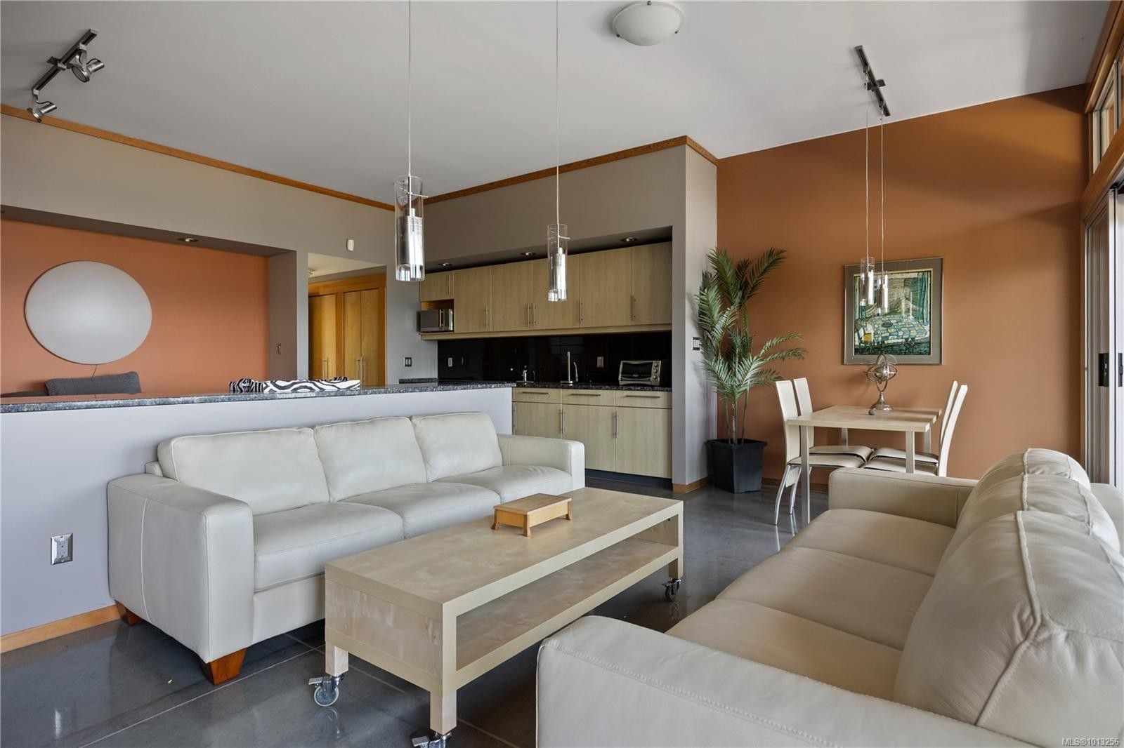 7939 Lenwood Rd, Merville, BC