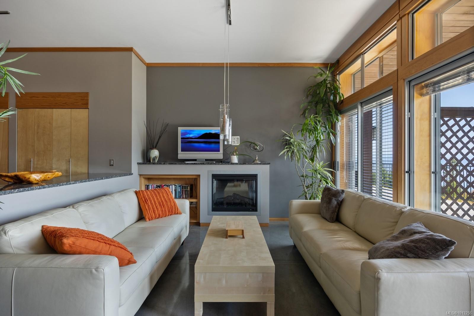 7939 Lenwood Rd, Merville, BC