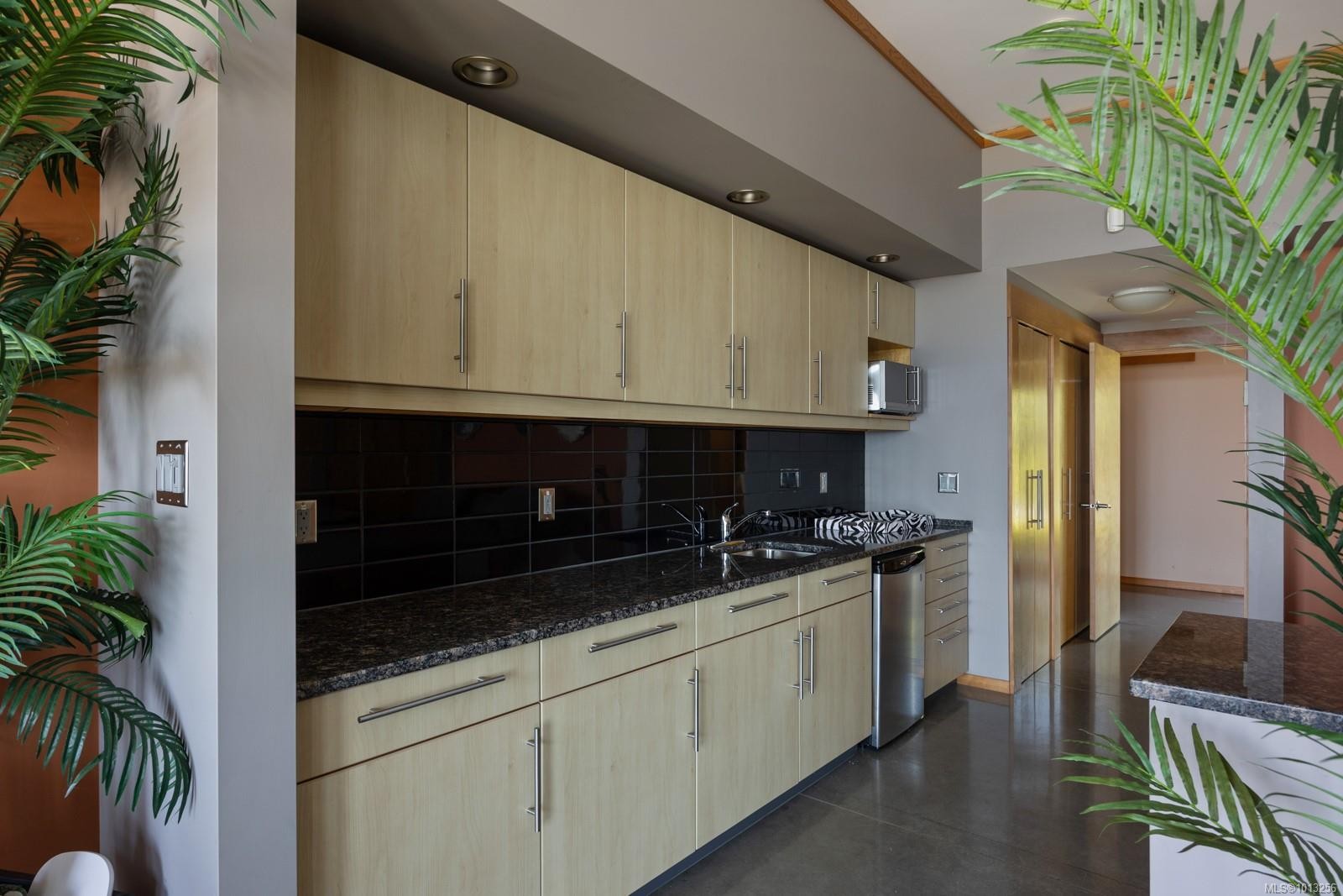 7939 Lenwood Rd, Merville, BC