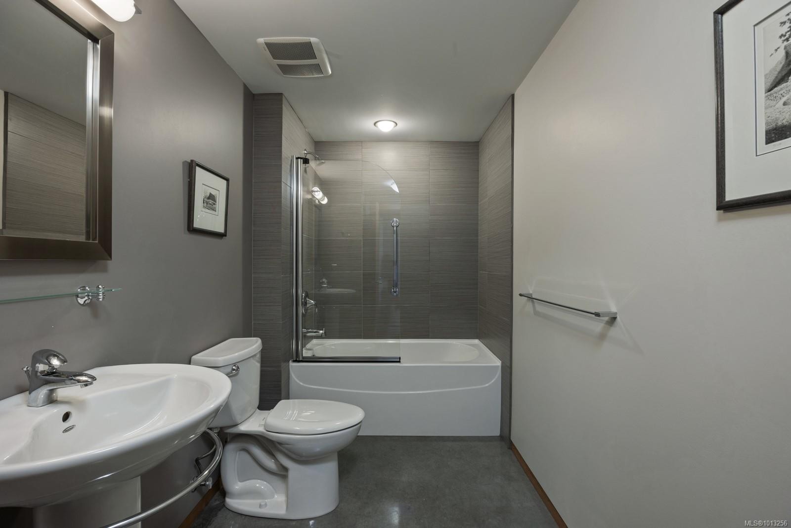 7939 Lenwood Rd, Merville, BC