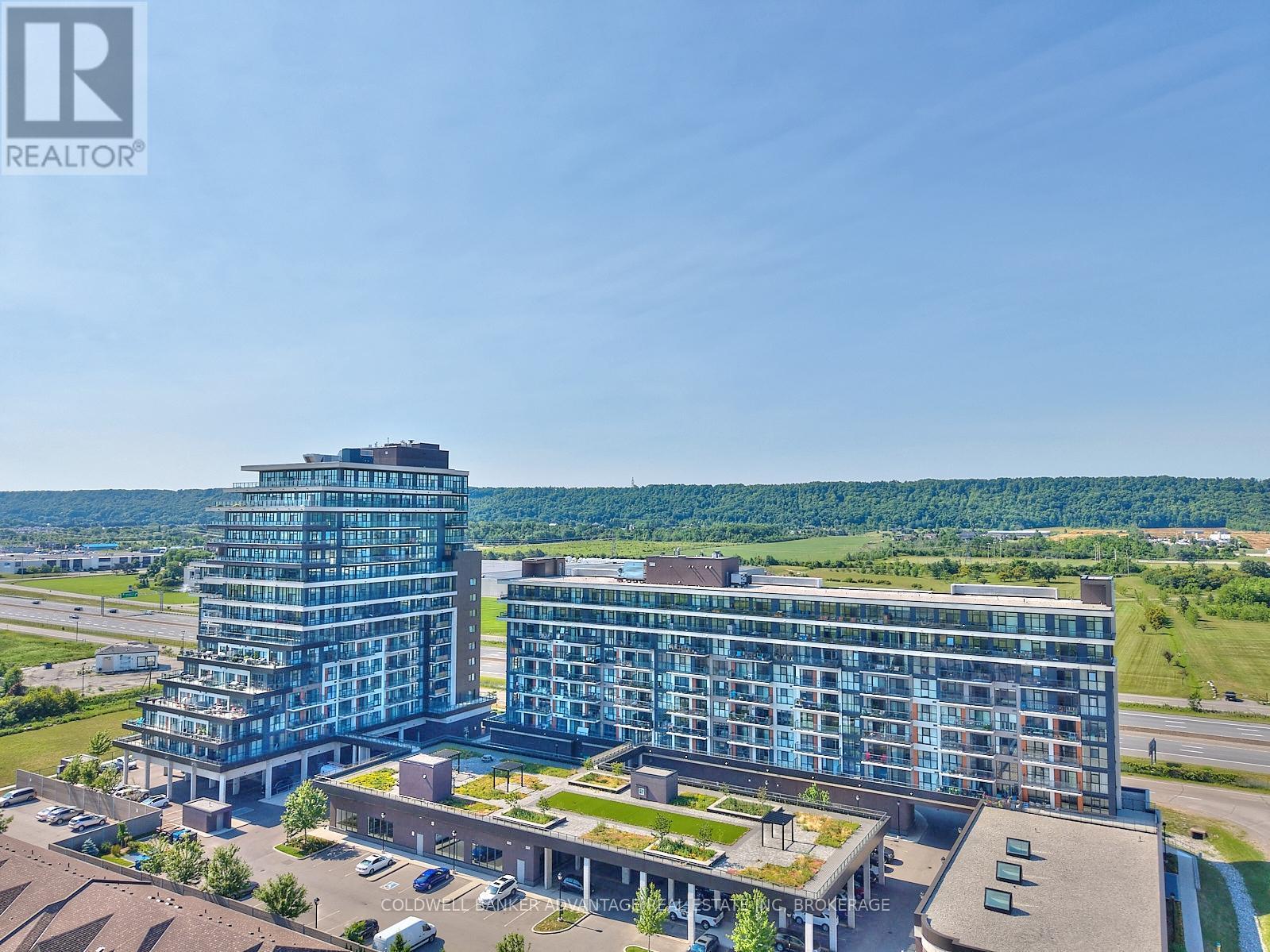 610 - 550 North Service Road, Grimsby (Grimsby Beach), ON - Outdoor With View