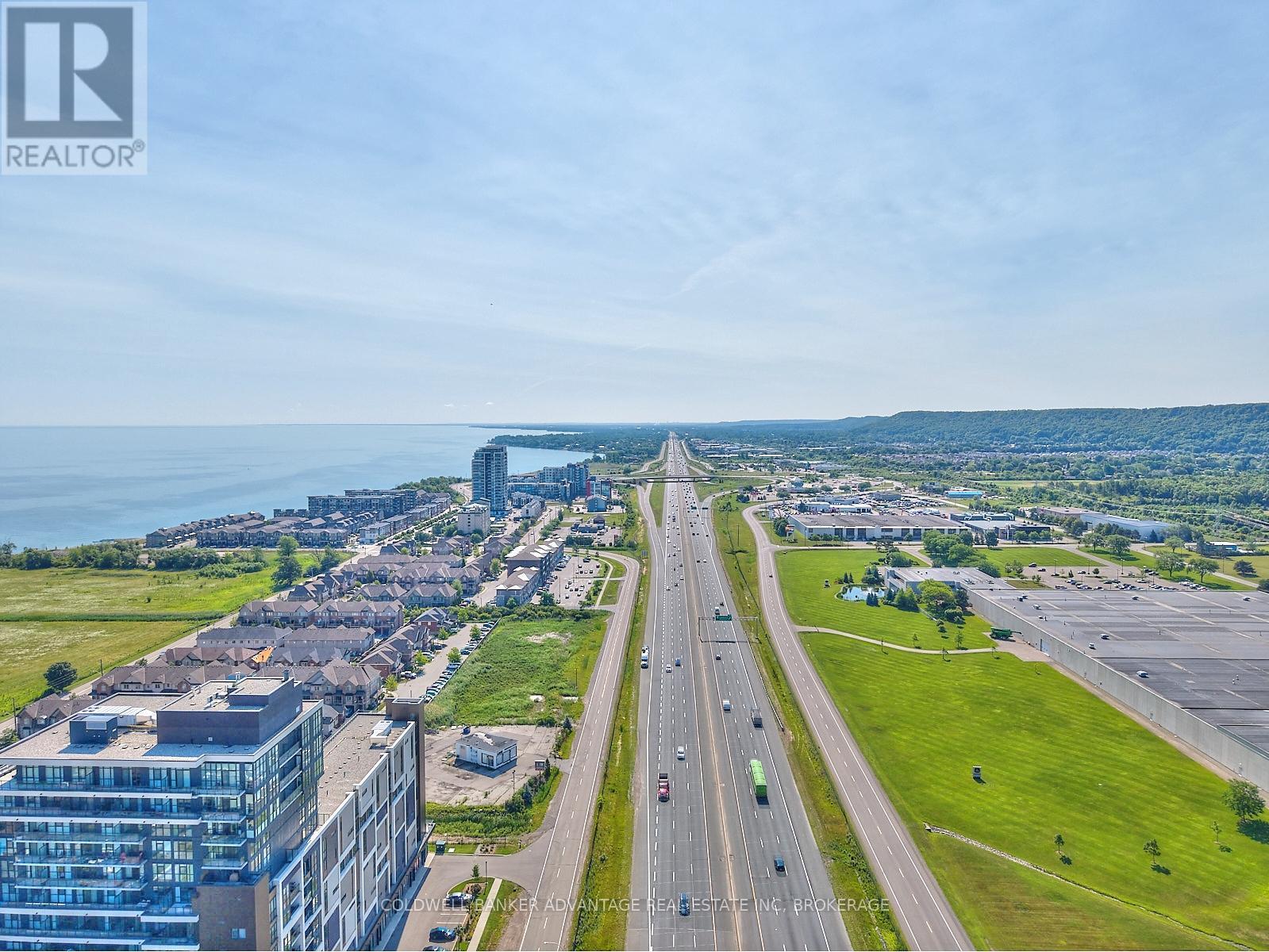 610 - 550 North Service Road, Grimsby (Grimsby Beach), ON - Outdoor With View