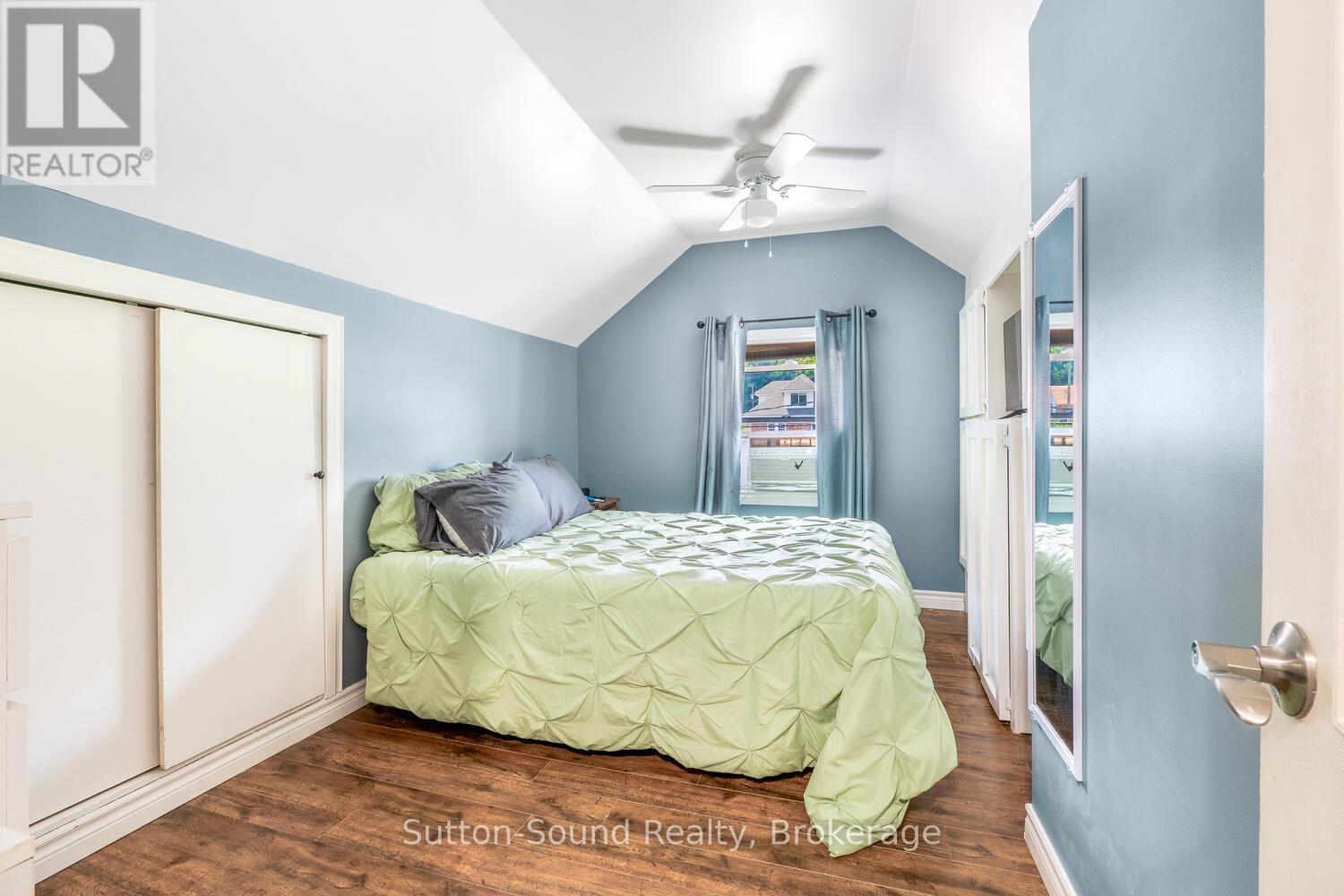 1139 4Th Avenue W, Owen Sound, ON - Indoor Photo Showing Bedroom