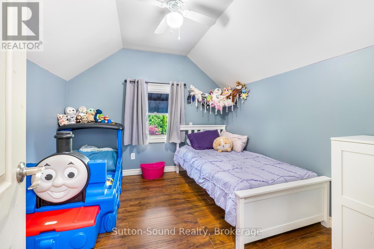 1139 4Th Avenue W, Owen Sound, ON - Indoor Photo Showing Bedroom