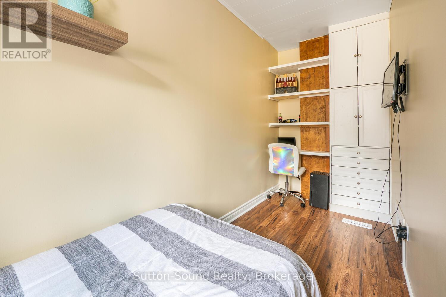 1139 4Th Avenue W, Owen Sound, ON - Indoor Photo Showing Bedroom