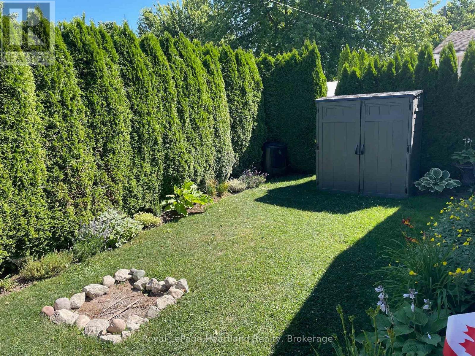 24 Rowan Rd - 77307 Bluewater Highway, Bluewater (Bayfield), ON - Outdoor