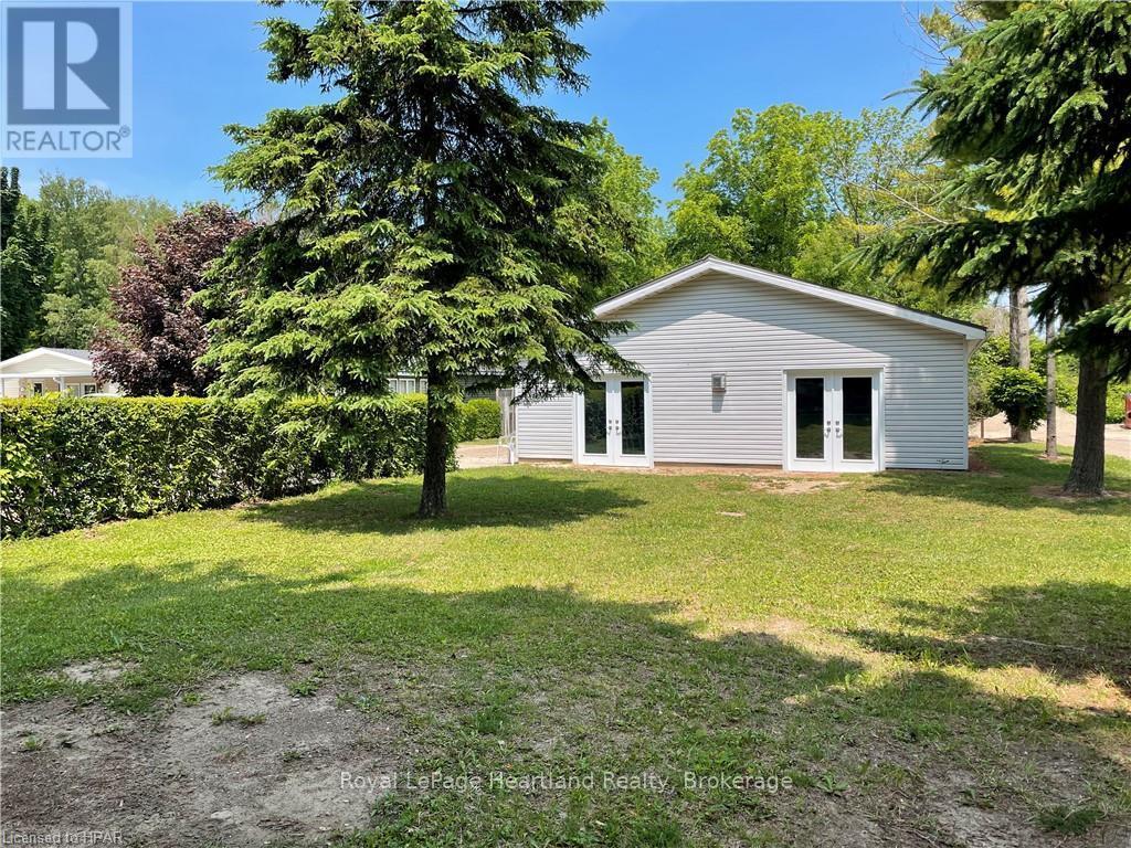 24 Rowan Rd - 77307 Bluewater Highway, Bluewater (Bayfield), ON - Outdoor