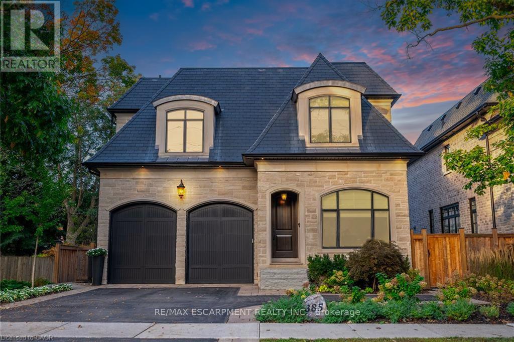 385 Pine Cove Road, Burlington, ON - Outdoor