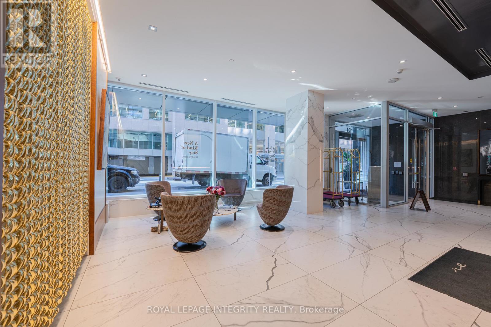 1006 - 101 Queen Street, Ottawa, ON - Indoor Photo Showing Other Room