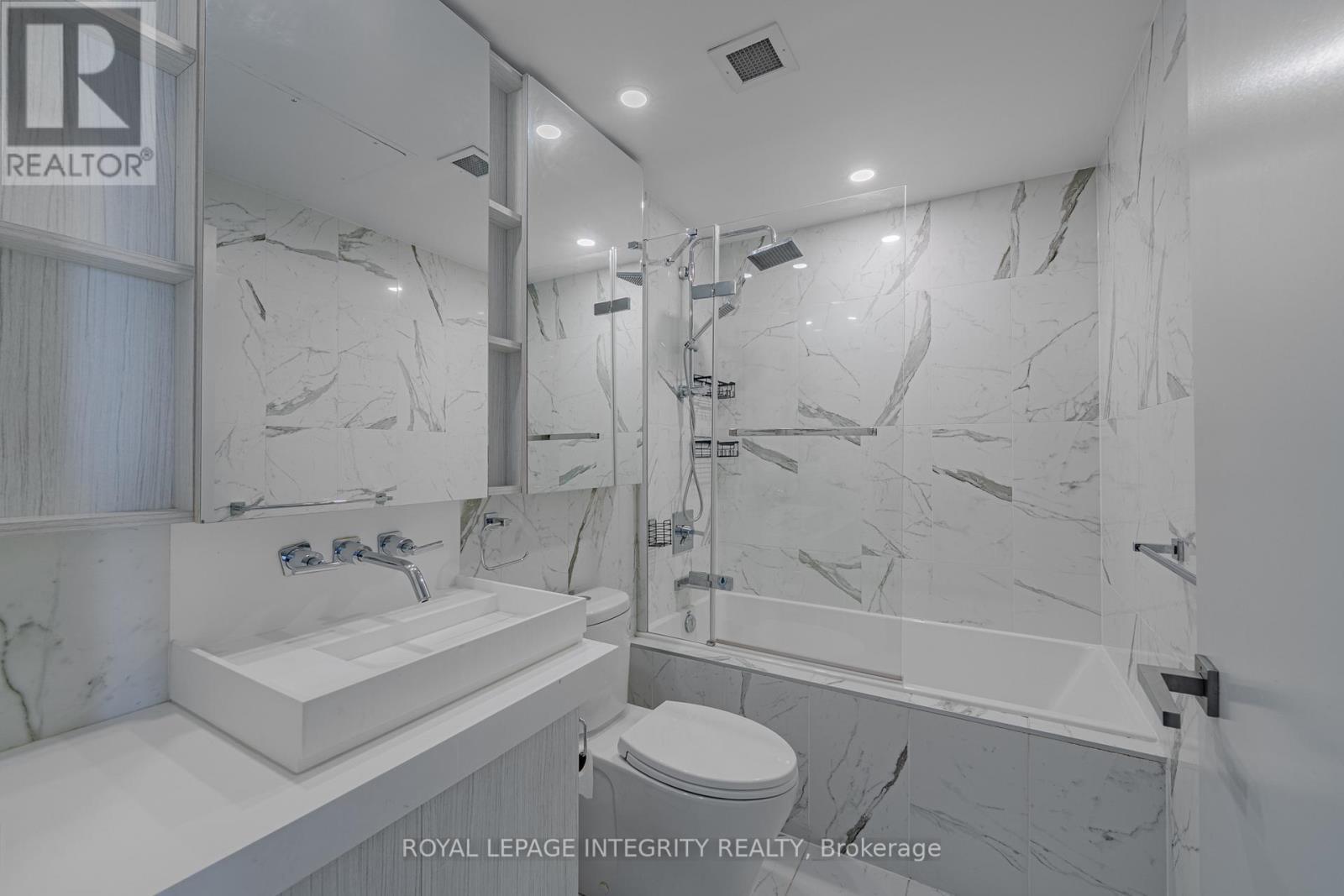 1006 - 101 Queen Street, Ottawa, ON - Indoor Photo Showing Bathroom