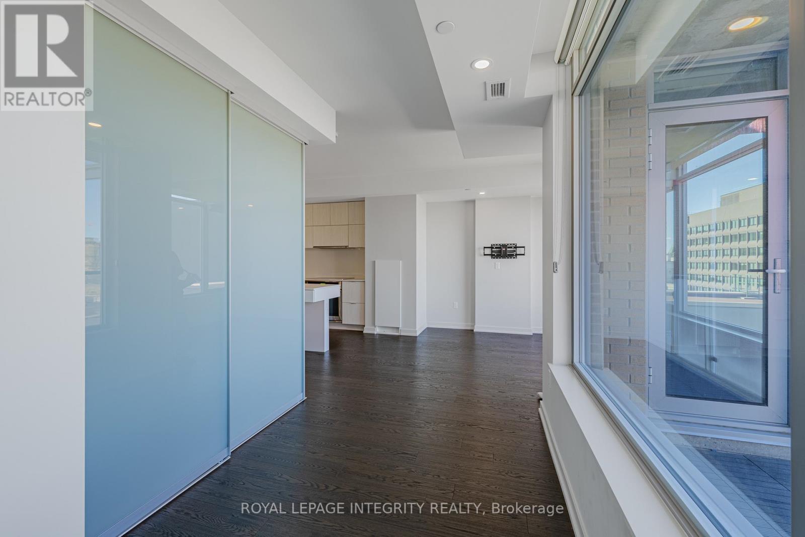 1006 - 101 Queen Street, Ottawa, ON - Indoor