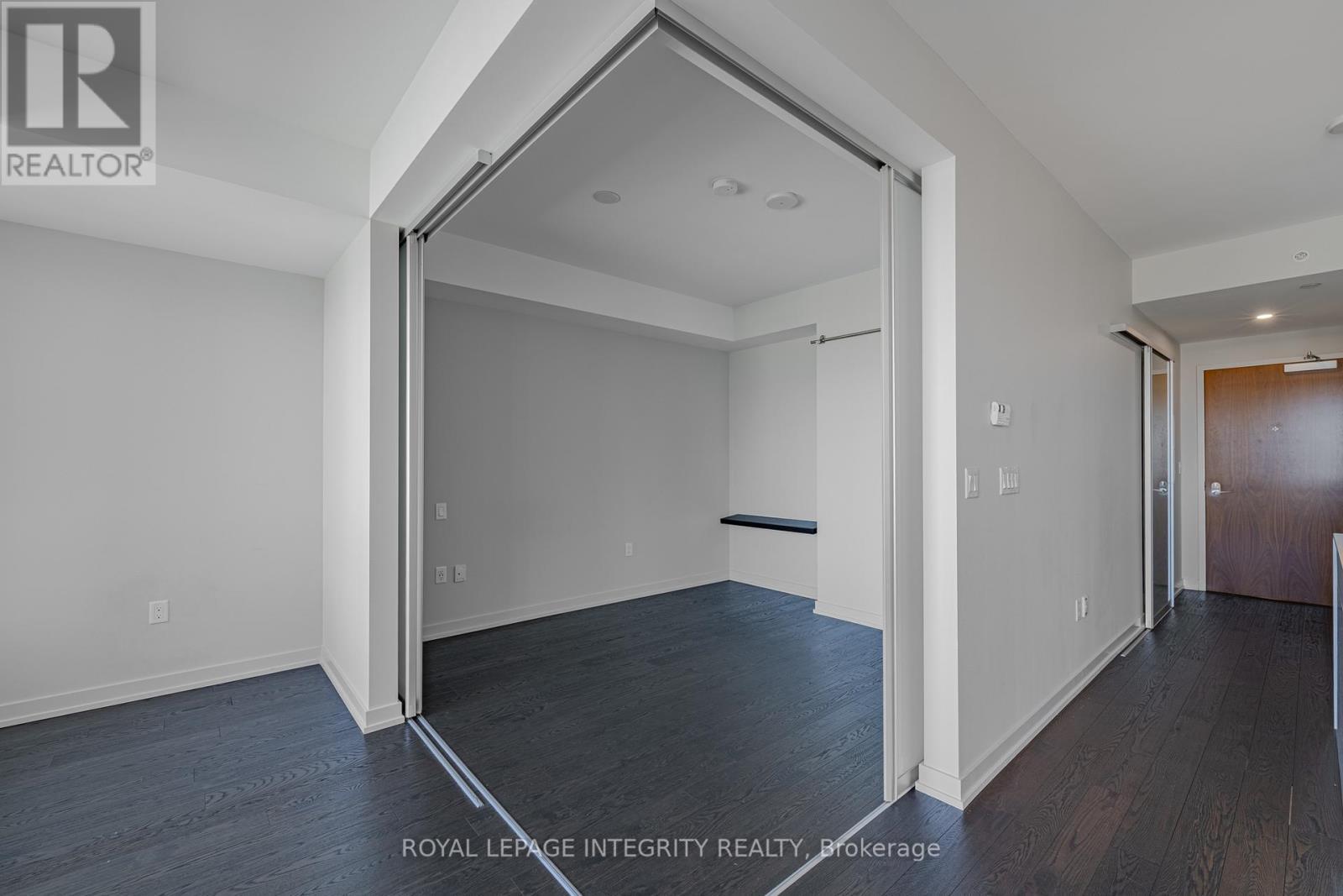 1006 - 101 Queen Street, Ottawa, ON - Indoor Photo Showing Other Room