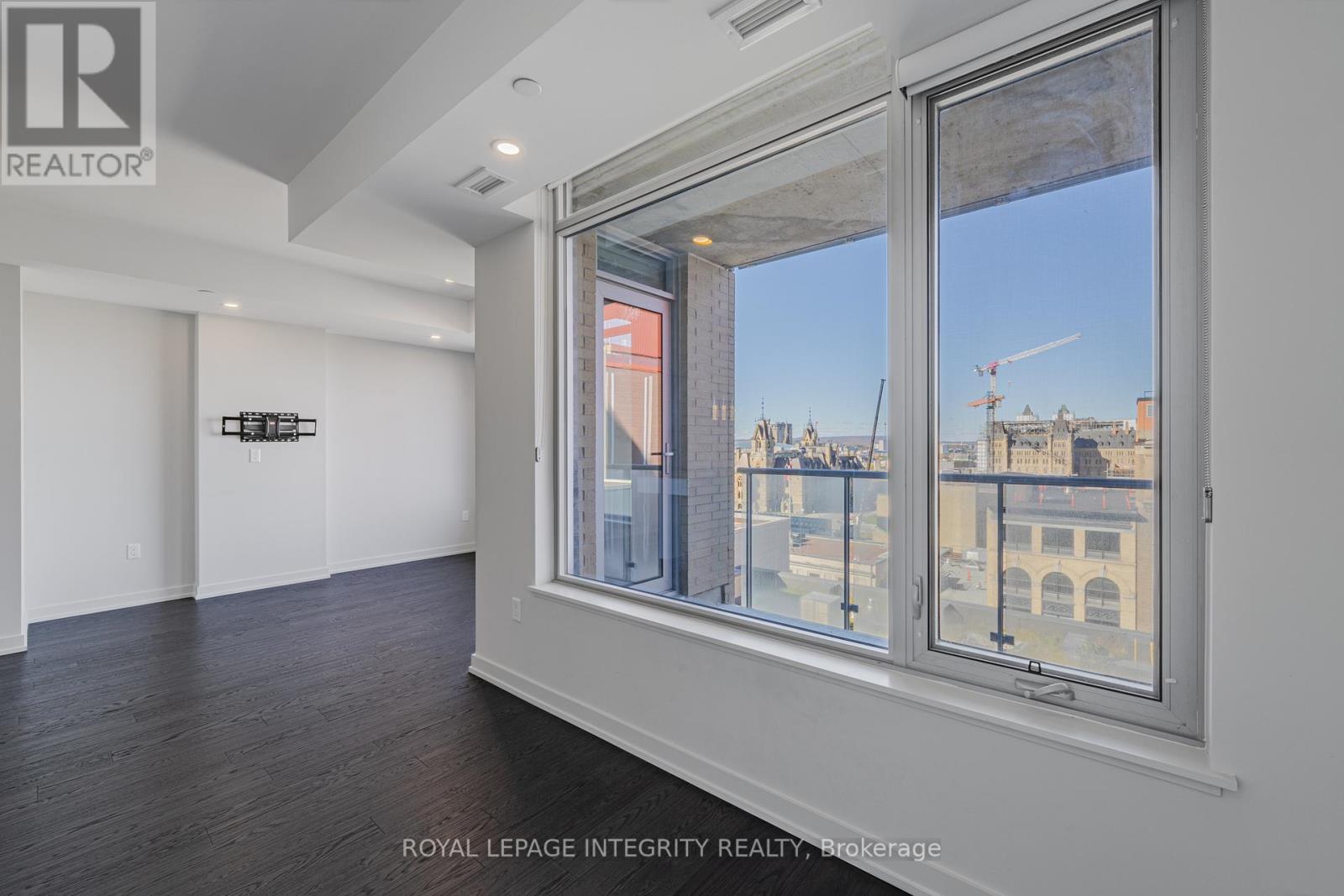 1006 - 101 Queen Street, Ottawa, ON - Indoor Photo Showing Other Room