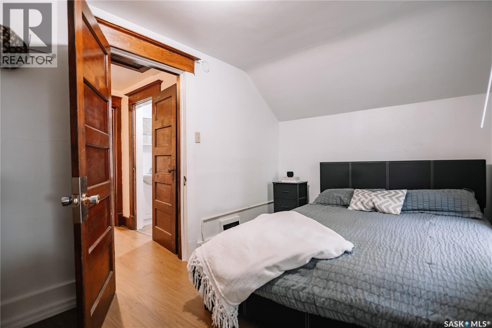 1932 Quebec Street, Regina, SK - Indoor Photo Showing Bedroom