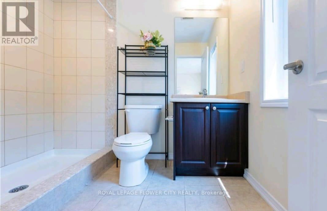 3 Piece Ensuite Bath - 3 - 8273 Tulip Tree Drive N, Niagara Falls, ON - Indoor Photo Showing Bathroom