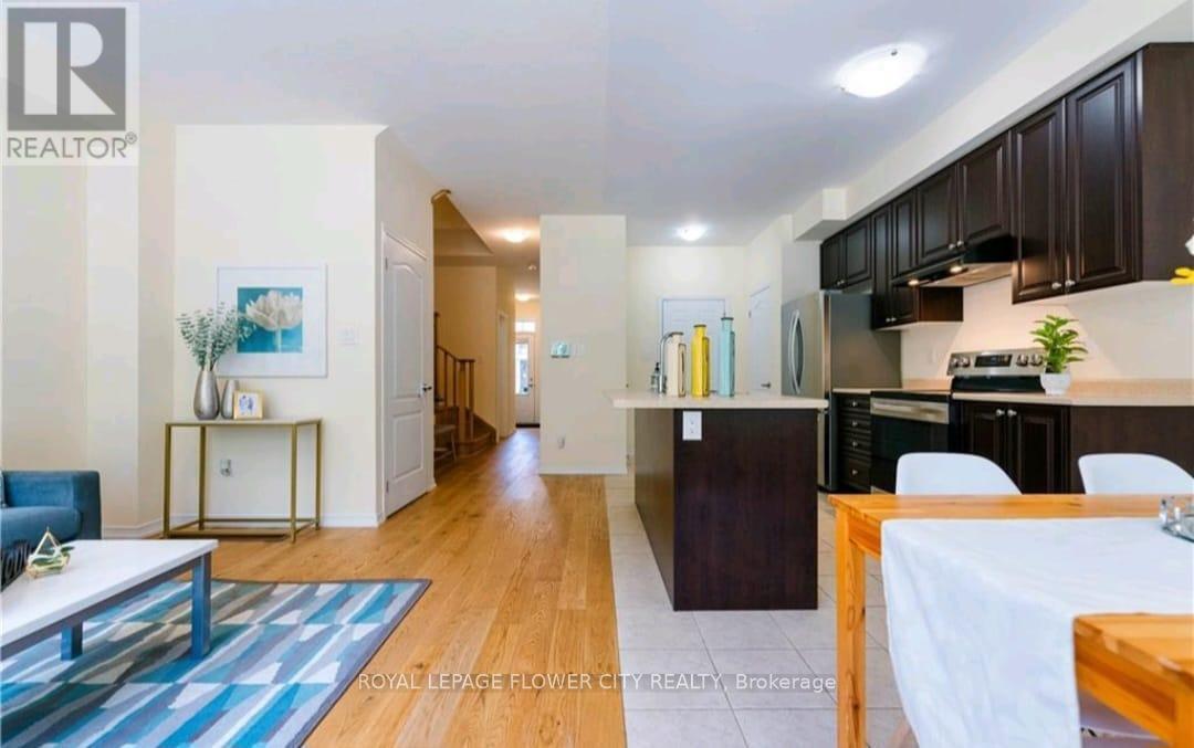 Kitchen and Great Room - 3 - 8273 Tulip Tree Drive N, Niagara Falls, ON - Indoor