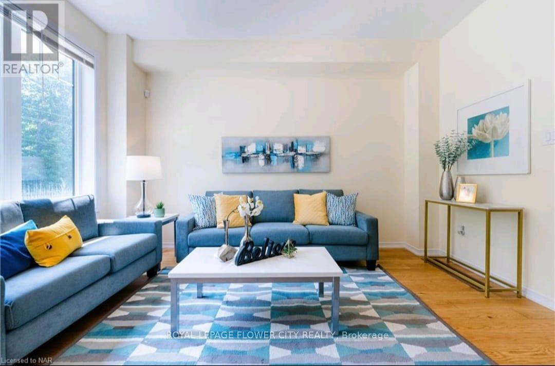 Great room - 3 - 8273 Tulip Tree Drive N, Niagara Falls, ON - Indoor Photo Showing Living Room