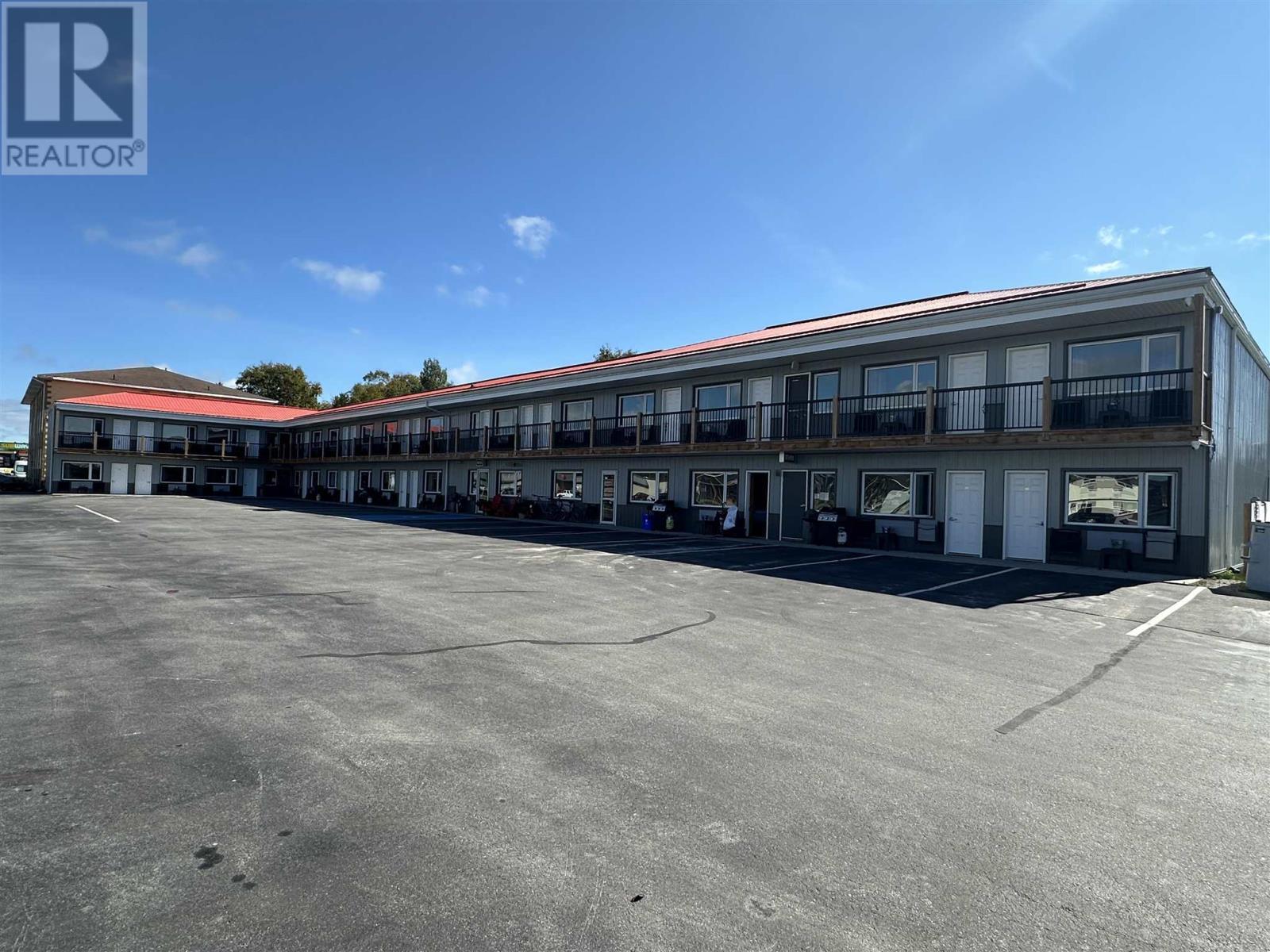 171 Mission Rd, Wawa, ON