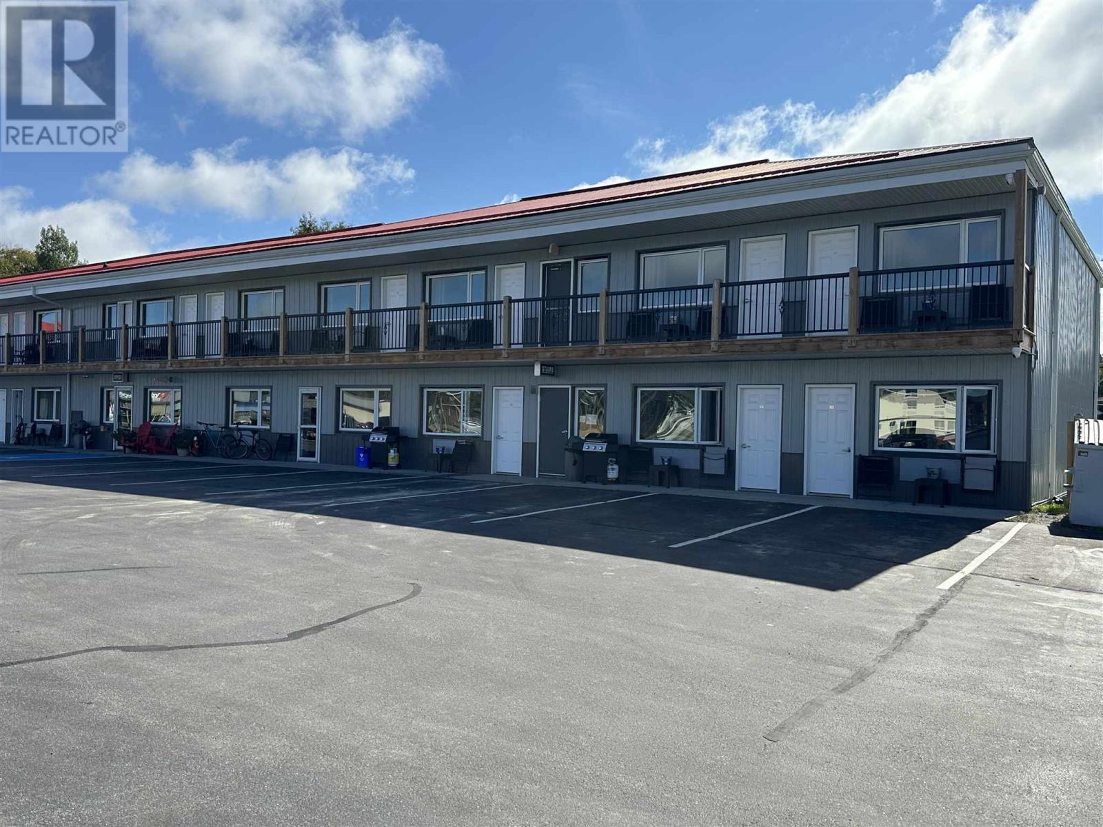 171 Mission Rd, Wawa, ON