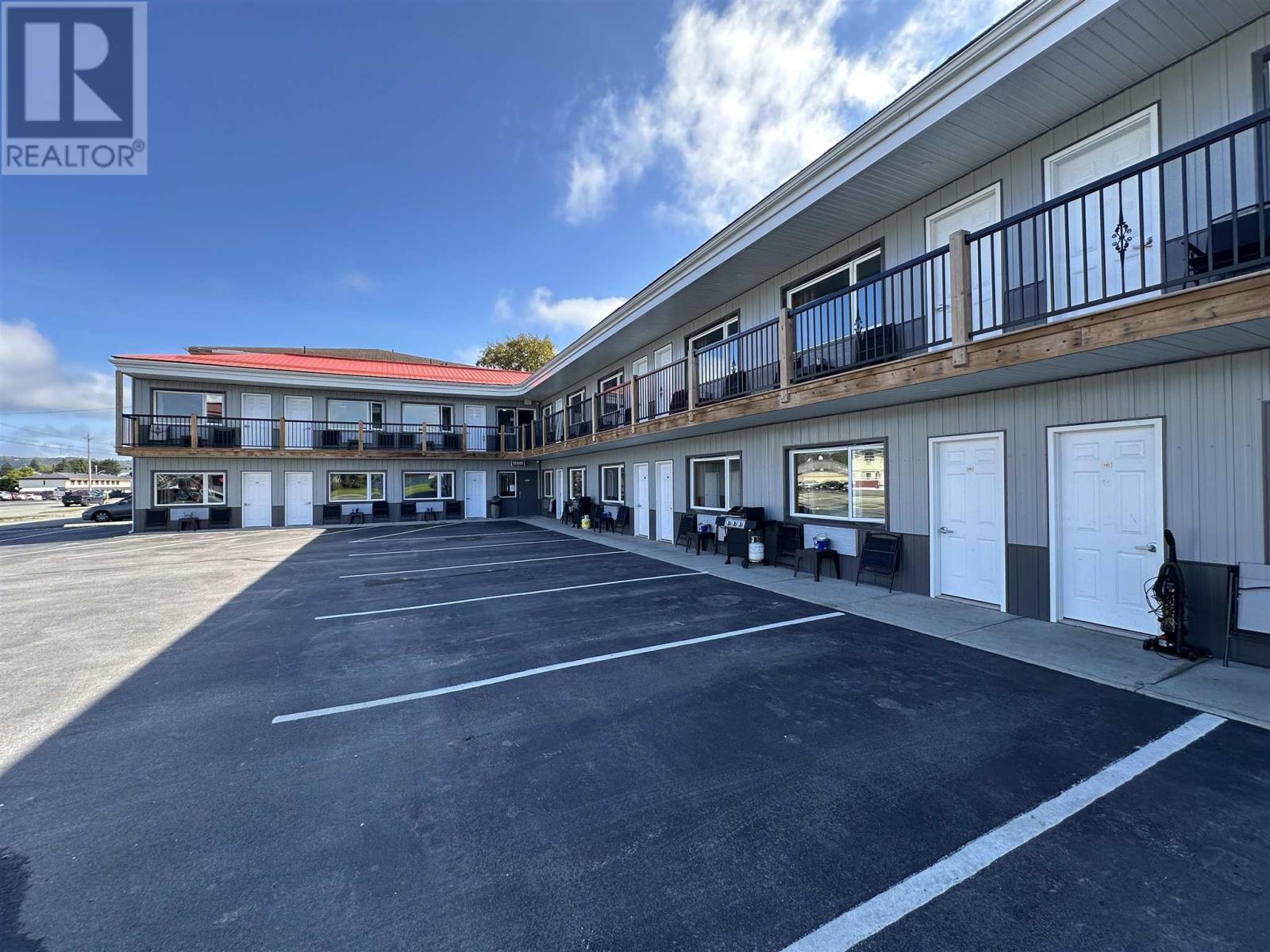 171 Mission Rd, Wawa, ON