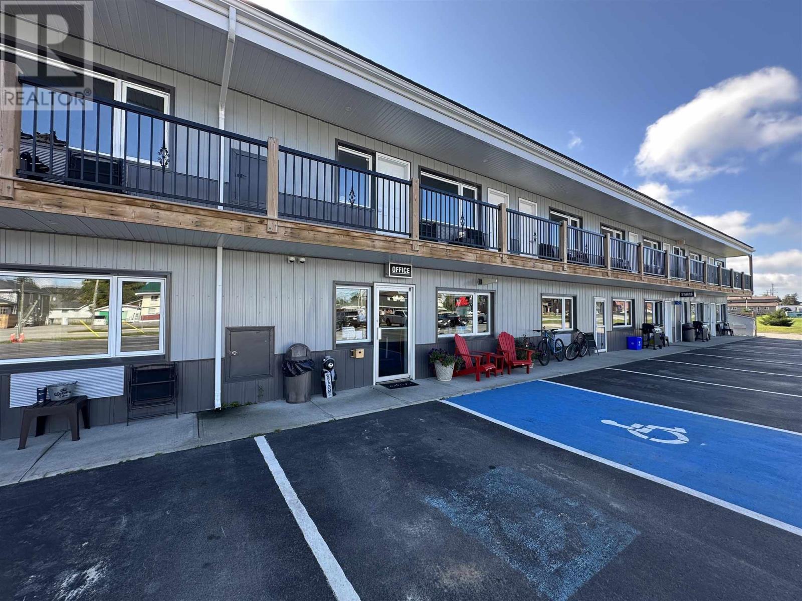 171 Mission Rd, Wawa, ON