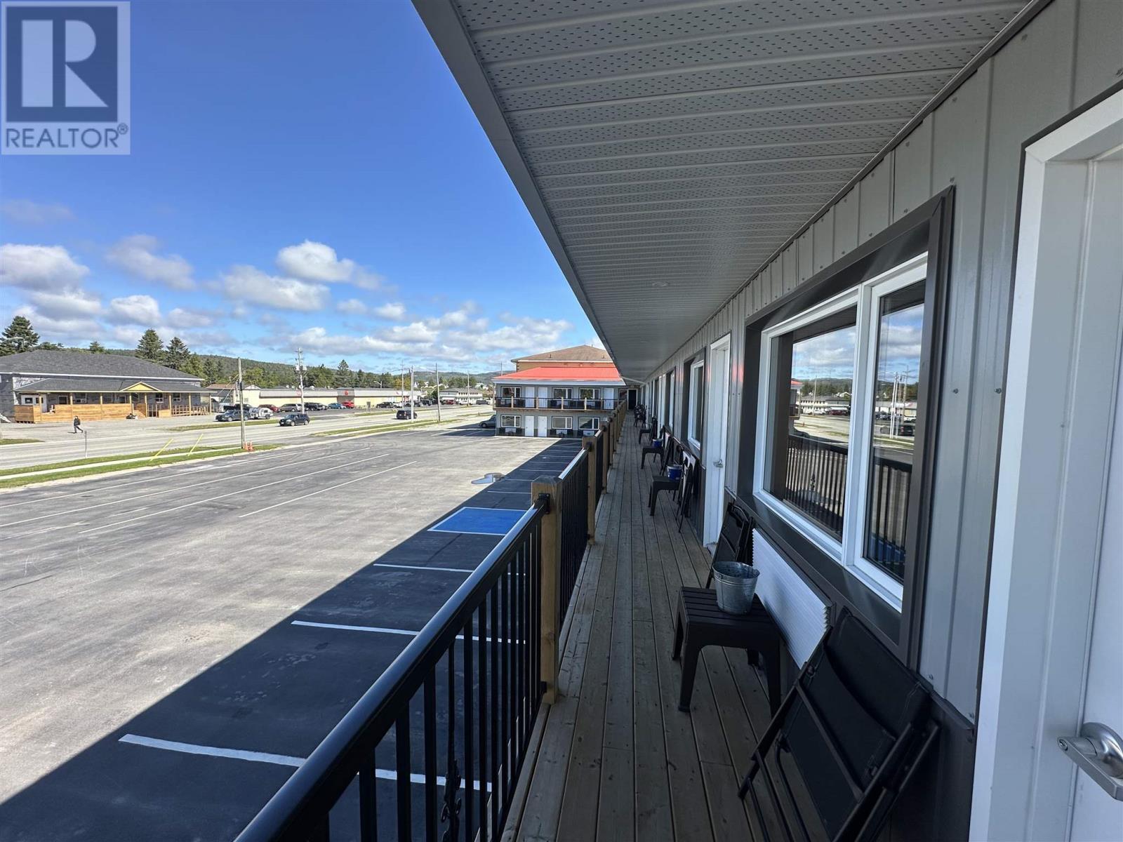 171 Mission Rd, Wawa, ON