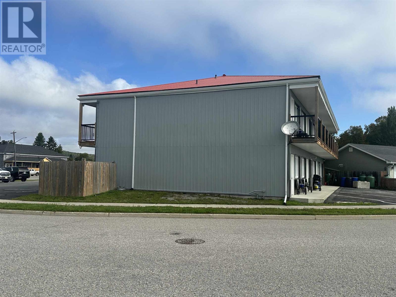 171 Mission Rd, Wawa, ON