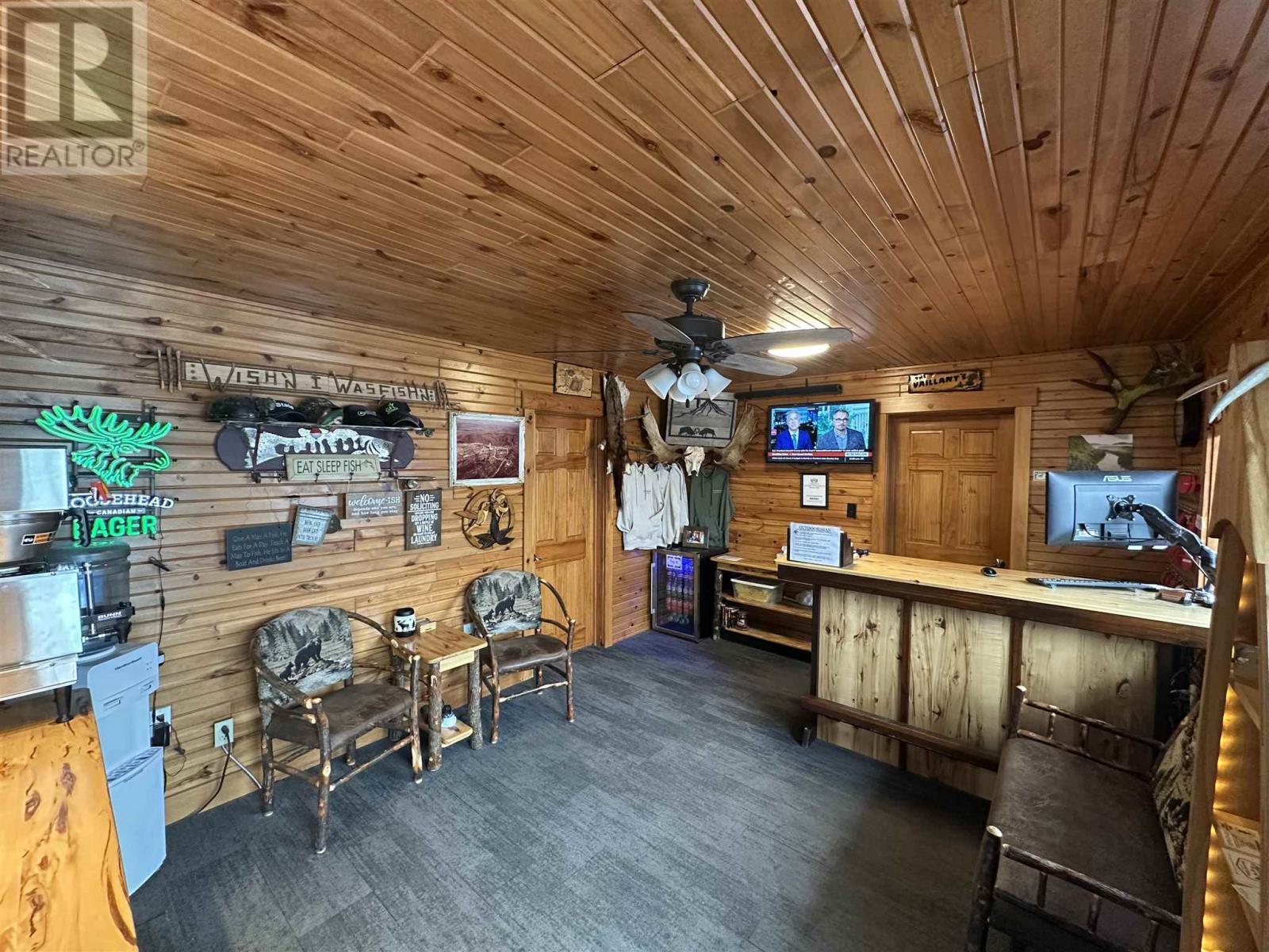 171 Mission Rd, Wawa, ON