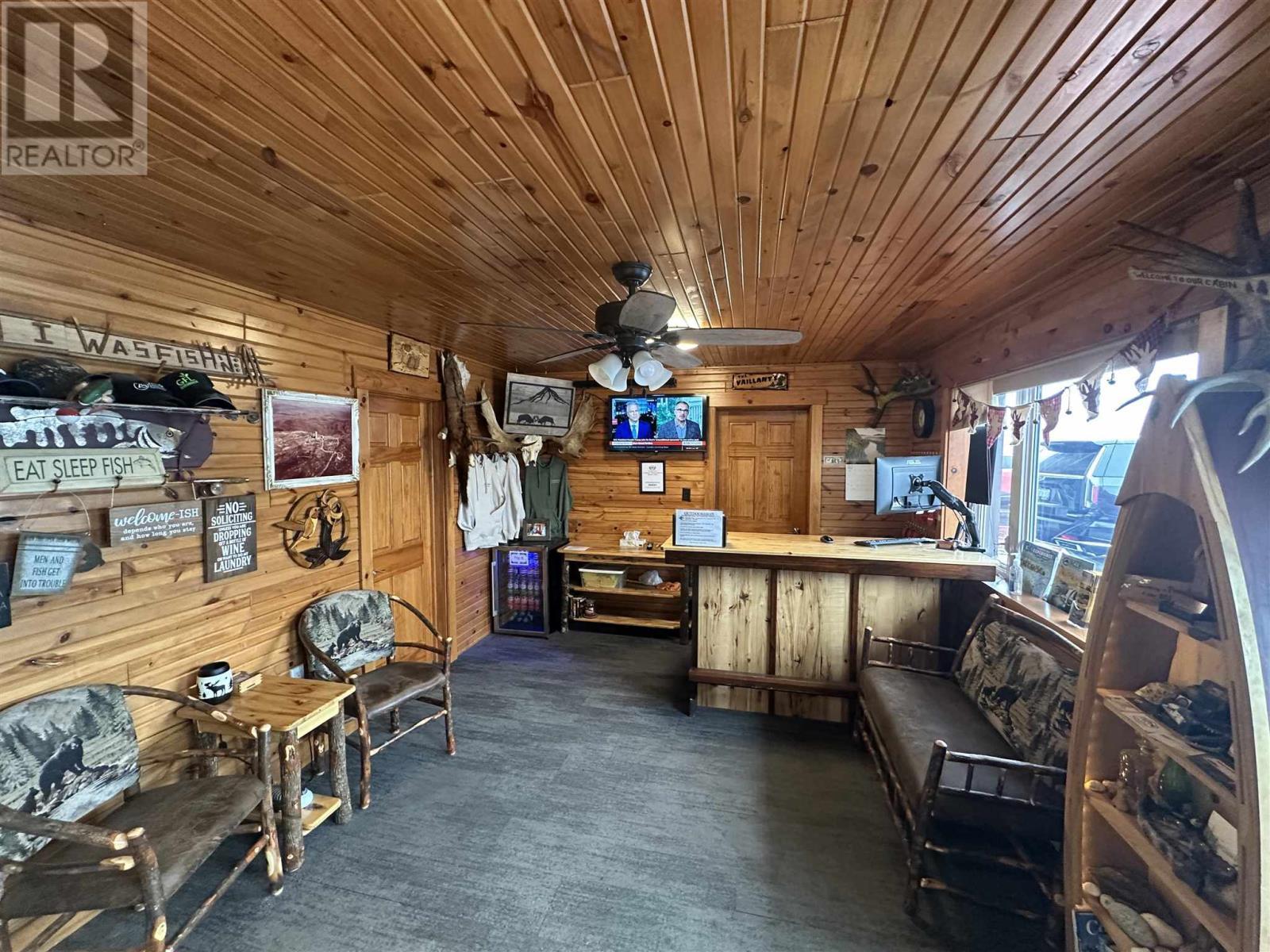 171 Mission Rd, Wawa, ON