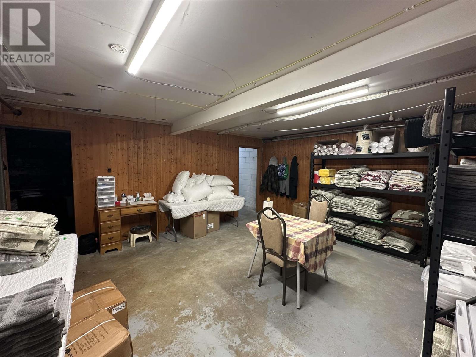 171 Mission Rd, Wawa, ON