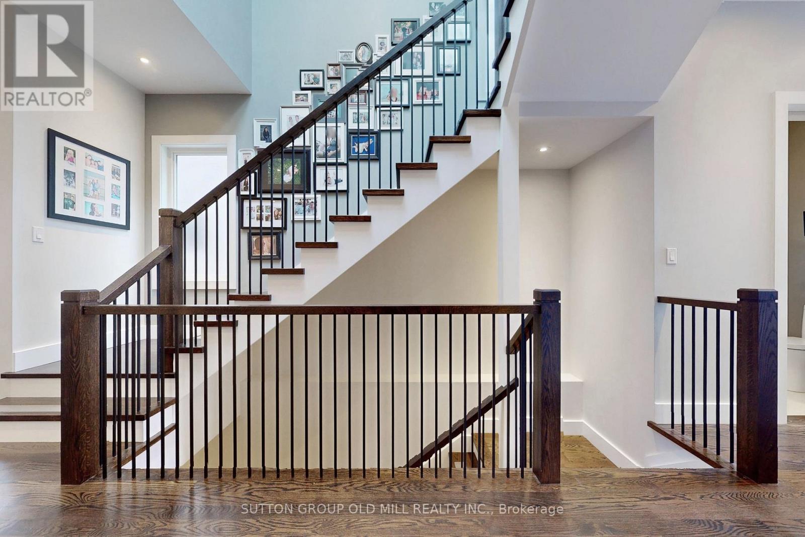 1086 Gardner Avenue, Mississauga, ON - Indoor Photo Showing Other Room