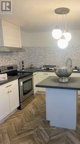 6 Renfield Street, Port Colborne, ON - Indoor Photo Showing Kitchen With Upgraded Kitchen
