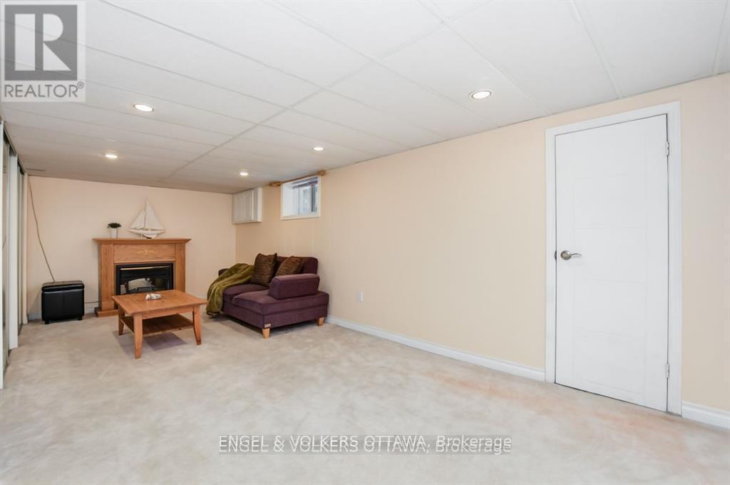 139 Goulburn Avenue, Ottawa, ON - Indoor